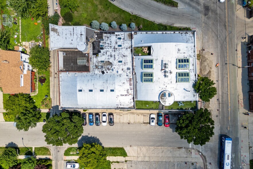 1703 Darrow St, Evanston, IL à vendre - Photo de l’immeuble – Image 2 sur 22
