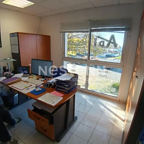 Bureau dans Vannes à louer - Photo de l’immeuble – Image 2 sur 4