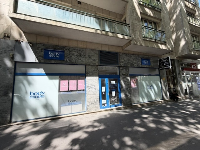 Plus de détails pour Local commercial à louer