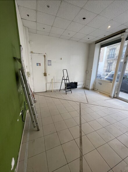 Local commercial dans Paris à vendre - Photo de l’immeuble – Image 3 sur 8