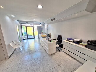 Plus de détails pour Local commercial à vendre