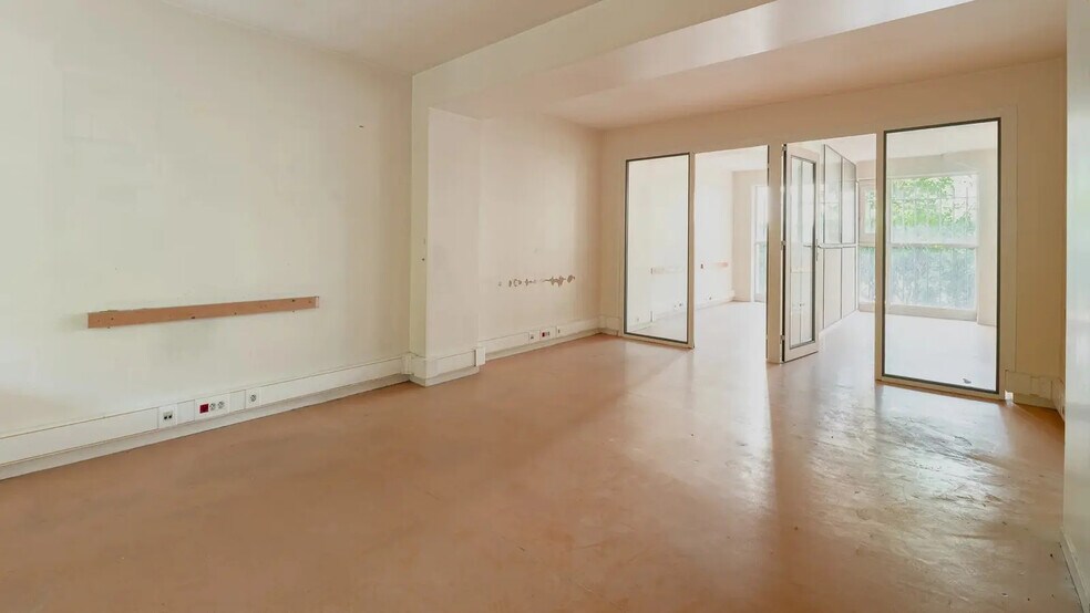 Bureau dans Paris à vendre - Photo de l’immeuble – Image 3 sur 11