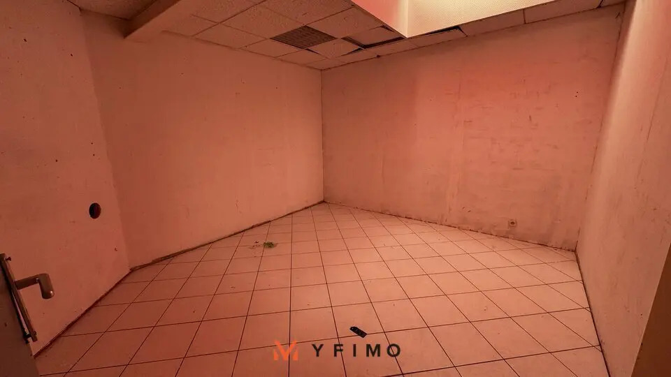 Bureau dans Osny à vendre - Photo de l’immeuble – Image 3 sur 6