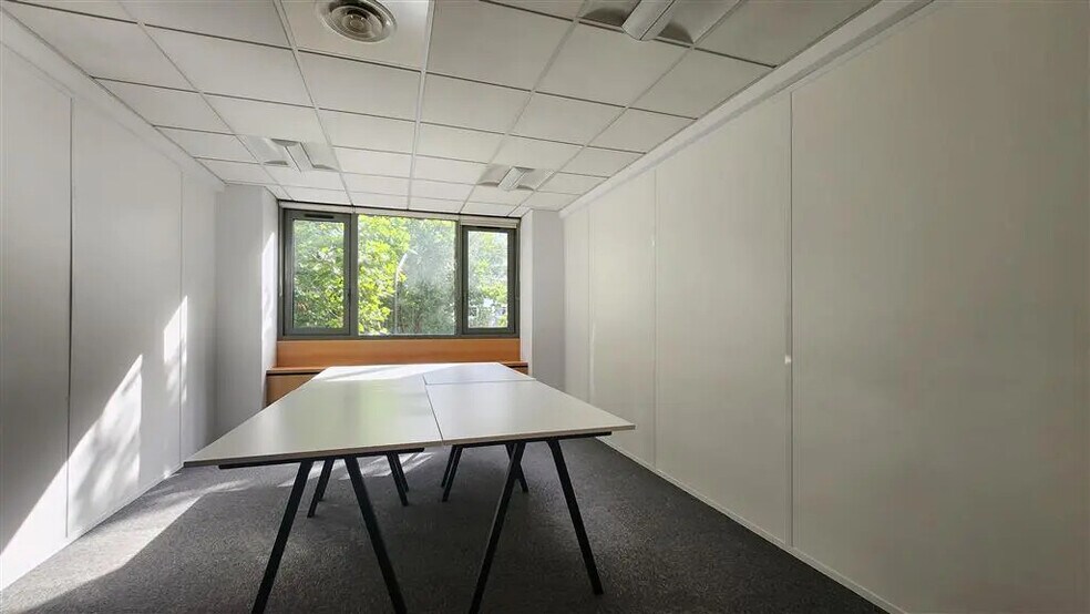 Bureau dans Paris à louer - Photo de l’immeuble – Image 2 sur 9