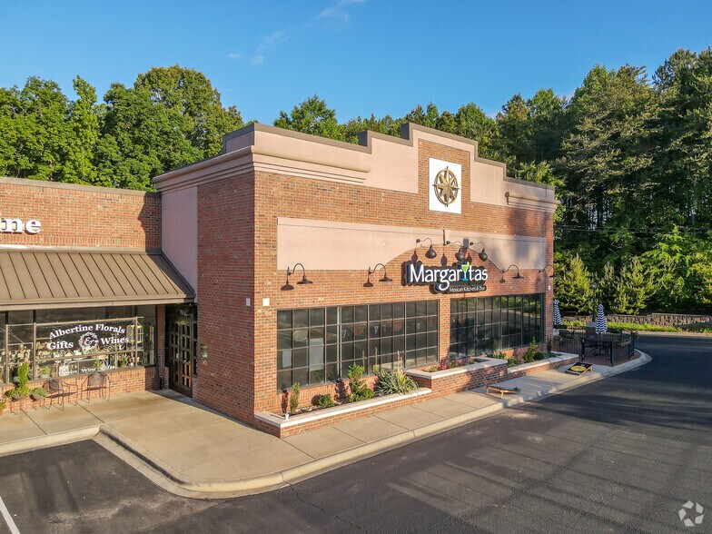 751 N HIGHWAY 16, Denver, NC à louer - Photo de l’immeuble – Image 3 sur 5