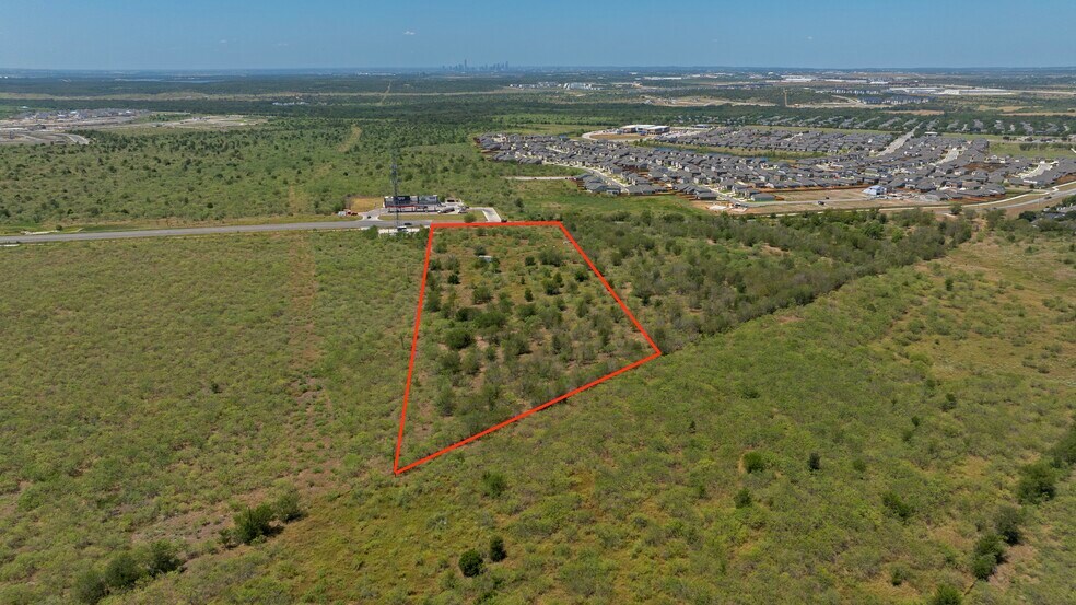17100 Blake Manor Rd, Manor, TX à vendre - Photo de l’immeuble – Image 2 sur 11