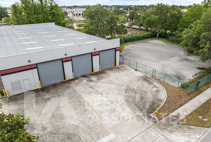 88 E Broad St, Winter Garden, FL à louer - Photo de l’immeuble – Image 2 sur 11