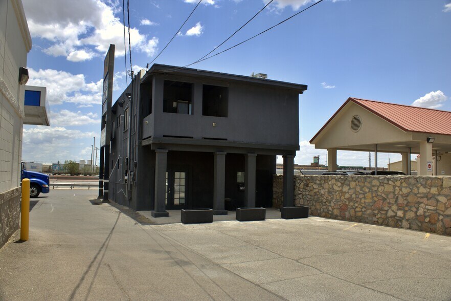 2317 E Missouri Ave, El Paso, TX à louer - Photo de l’immeuble – Image 2 sur 28