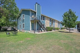 Plus de détails pour 829 Park Plz, Austin, TX - Logement à vendre