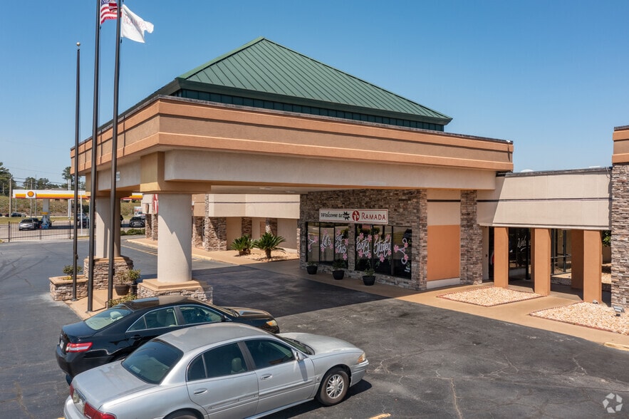 4755 Chambers Rd, Macon-Bibb, GA à vendre - Photo de l’immeuble – Image 2 sur 4