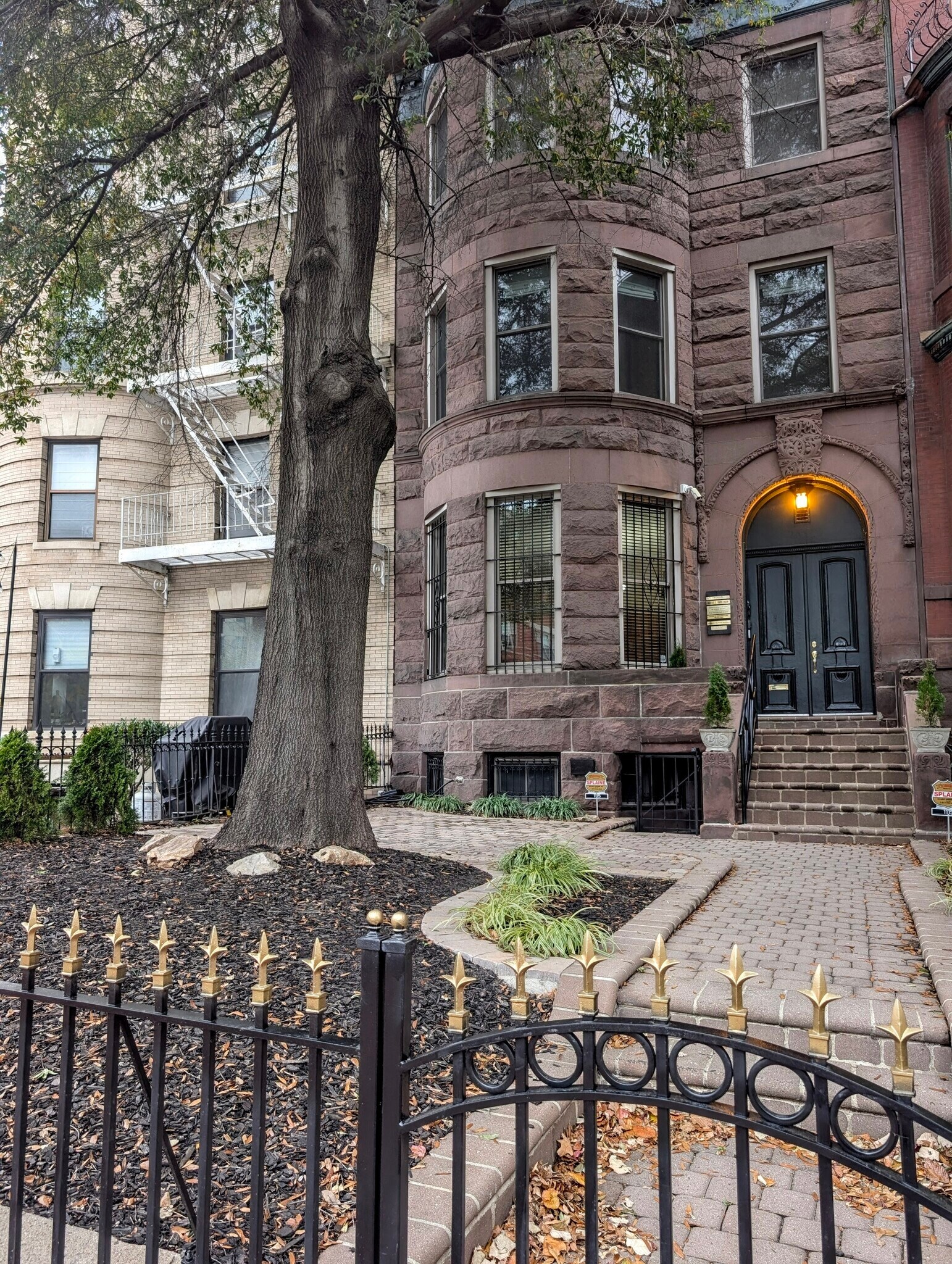 1115 Massachusetts Ave NW, Washington, DC à louer Photo principale– Image 1 sur 25