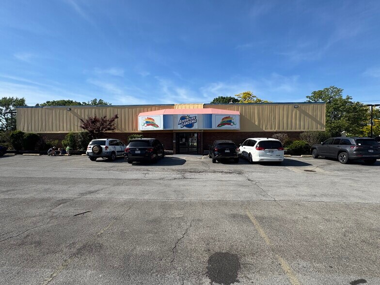 2400 Sheridan Dr, Tonawanda, NY à vendre - Photo de l’immeuble – Image 2 sur 45