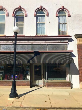 Plus de détails pour 103 W Monroe St, Bloomington, IL - Local commercial à louer