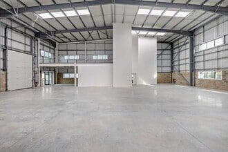 Hall Ave, Ashford à louer Photo intérieure– Image 2 sur 13