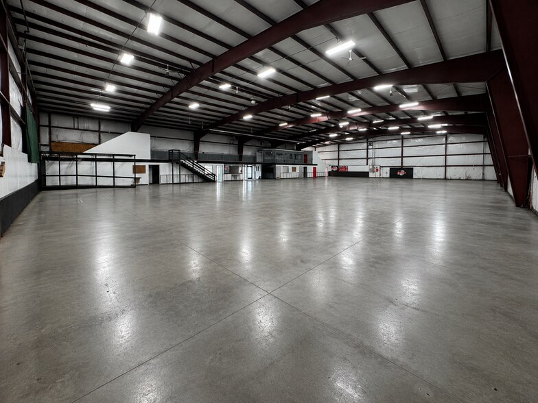 1856 Nimitz Dr, De Pere, WI à louer - Photo de l’immeuble – Image 3 sur 4