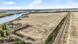 Plus de détails pour NW - 25 - 54 - 23 - 4, Sturgeon County, AB - Terrain à vendre