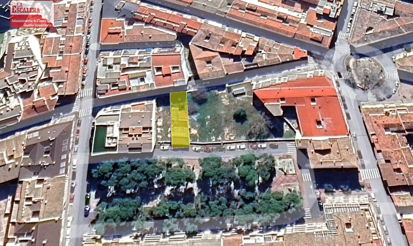 Immeuble residentiel dans Ibi, Alicante à vendre Photo principale– Image 1 sur 2