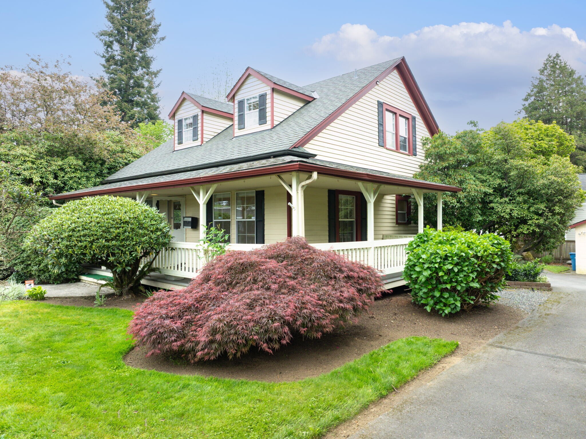 654 W Main St, Monroe, WA à vendre Photo de l’immeuble– Image 1 sur 44