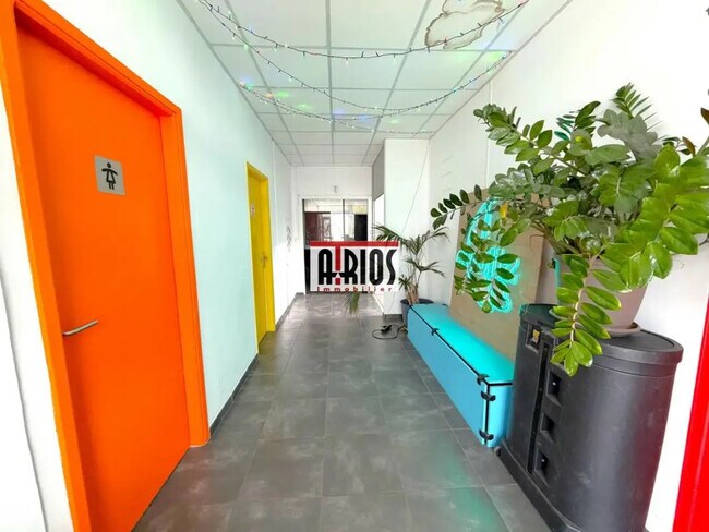 Plus de détails pour Bureau à louer