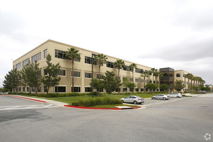 14350 Meridian Pky, Riverside, CA à louer - Photo de l’immeuble – Image 3 sur 5