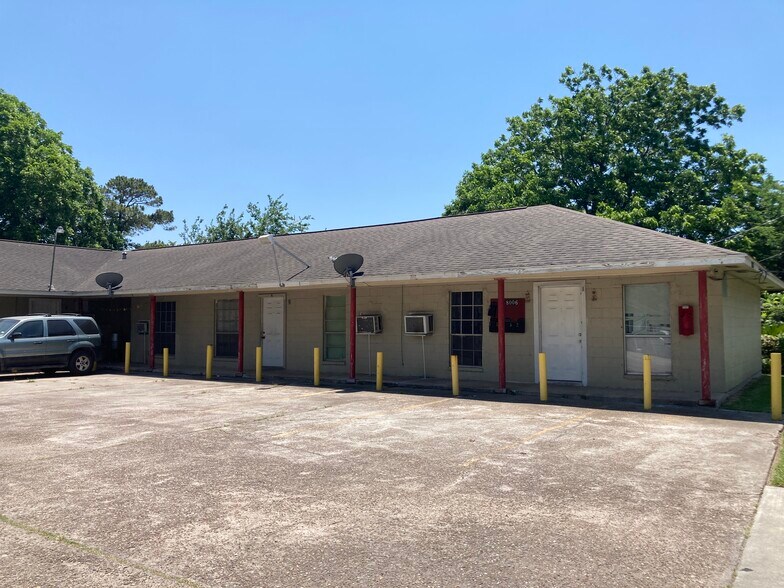 8006 Richards St, Houston, TX à vendre - Photo de l’immeuble – Image 1 sur 6