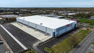 Plus de détails pour 49 Wireless Blvd, Hauppauge, NY - Industriel/Logistique à louer