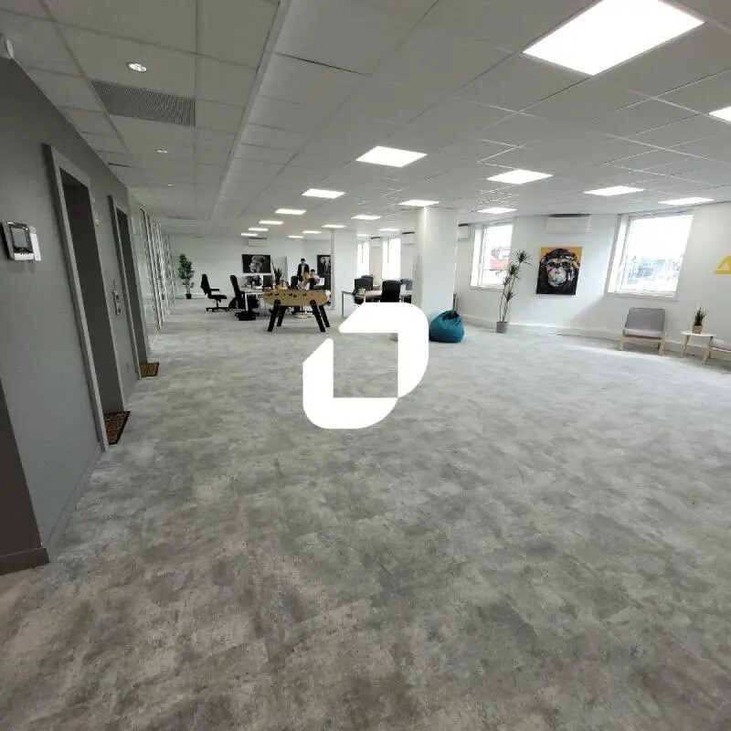 Bureau dans Boulogne-Billancourt à vendre Photo de l’immeuble– Image 1 sur 13