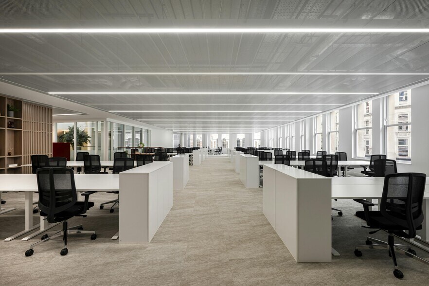 11 Philpot Ln, Londres à louer - Photo de l’immeuble – Image 3 sur 10