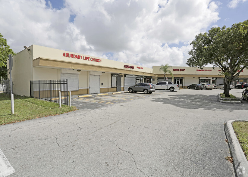 17845-17855 NW 27th Ave, Miami Gardens, FL à louer - Photo principale – Image 1 sur 11