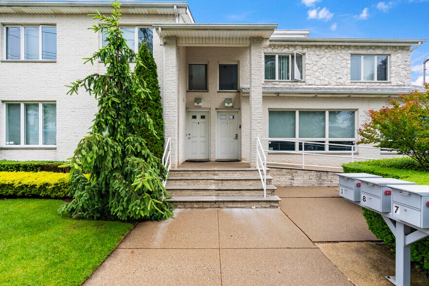 105 Benton Ave, Staten Island, NY à louer - Photo de l’immeuble – Image 2 sur 28
