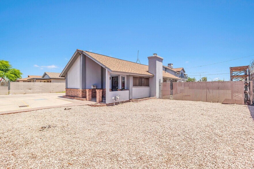 517 S Lebaron St, Mesa, AZ à louer - Photo de l’immeuble – Image 2 sur 51