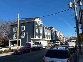 1127 Stuyvesant Ave, Irvington, NJ à louer Photo de l’immeuble– Image 1 sur 5