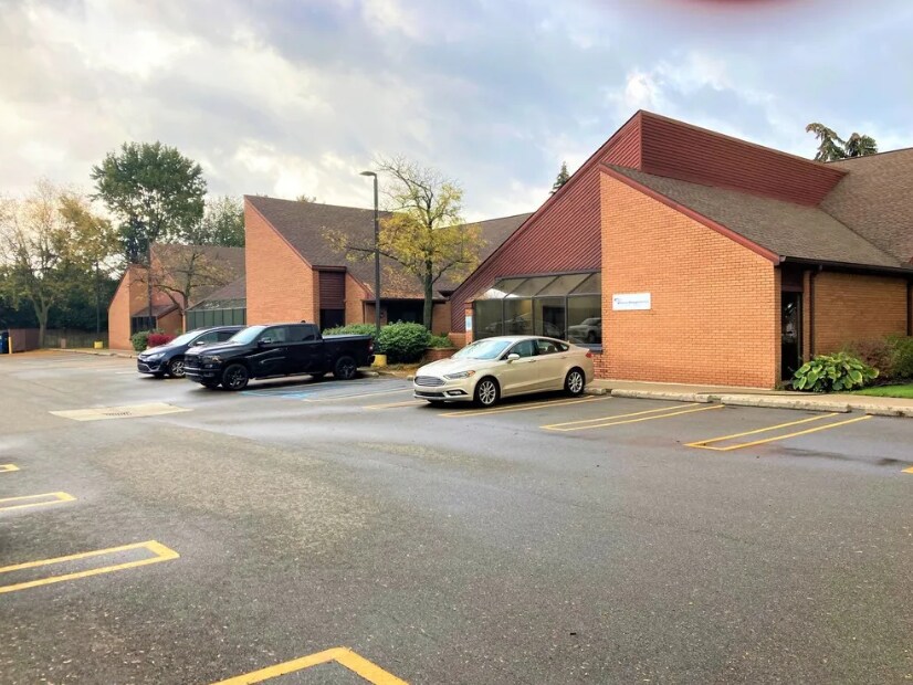 29688 Telegraph Rd, Southfield, MI à louer Photo principale– Image 1 sur 2