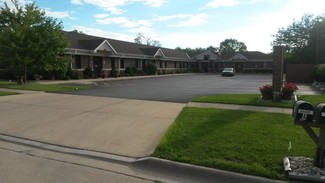 Plus de détails pour 405 Kays Dr, Normal, IL - Bureau à vendre