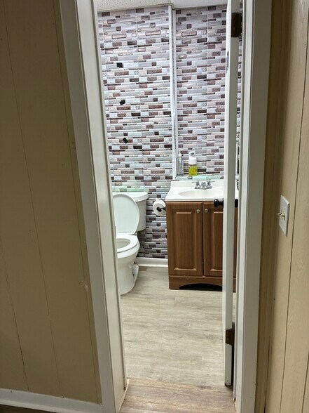 5104 Mansfield Rd, Shreveport, LA à vendre - Photo de l’immeuble – Image 3 sur 15