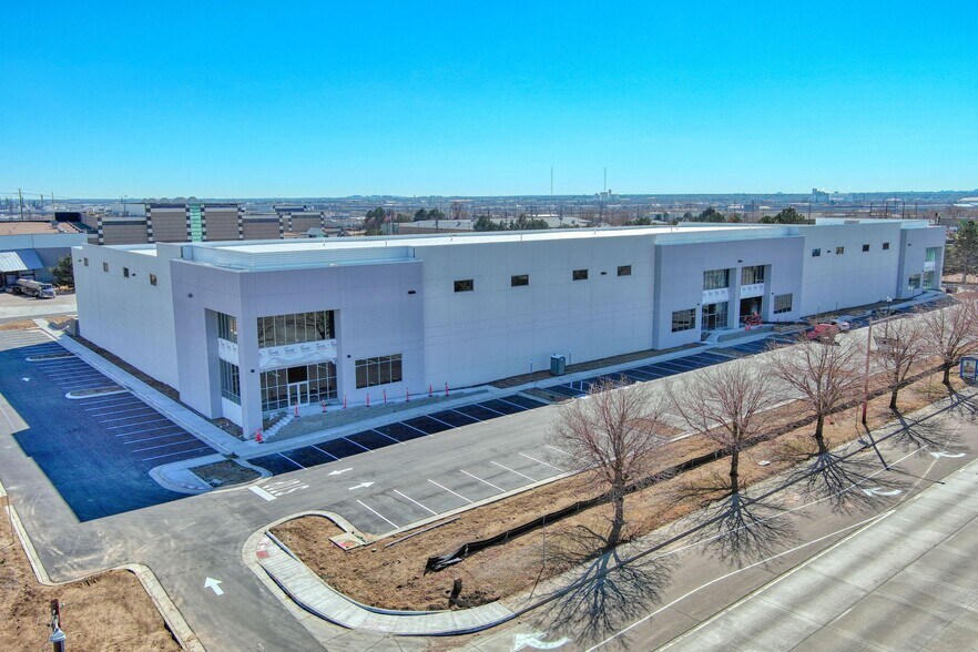 5950 Washington St, Denver, CO à louer - Photo de l’immeuble – Image 2 sur 5