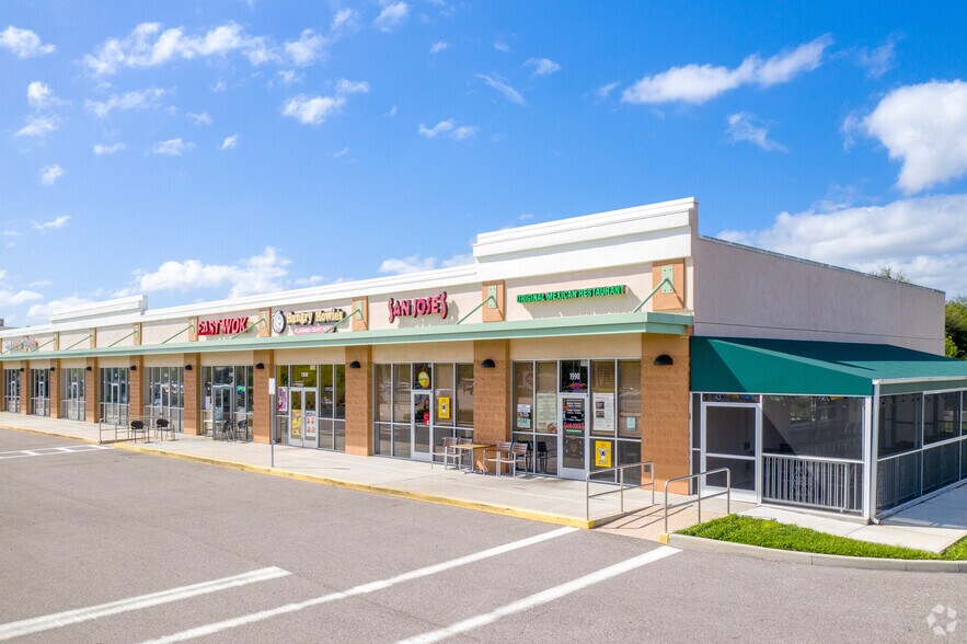 1990-2038 State Road 19, Tavares, FL à louer - Photo de l’immeuble – Image 2 sur 6