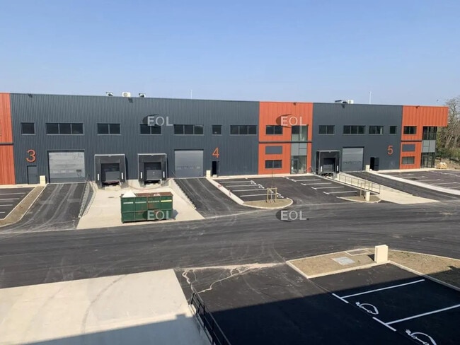 Plus de détails pour Industriel/Logistique à louer