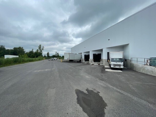 3300 Av De La Gare, Mascouche, QC à louer - Photo de l’immeuble – Image 3 sur 18