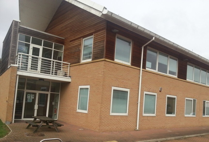 3-3B Opal Dr, Milton Keynes à louer - Photo de l’immeuble – Image 3 sur 3