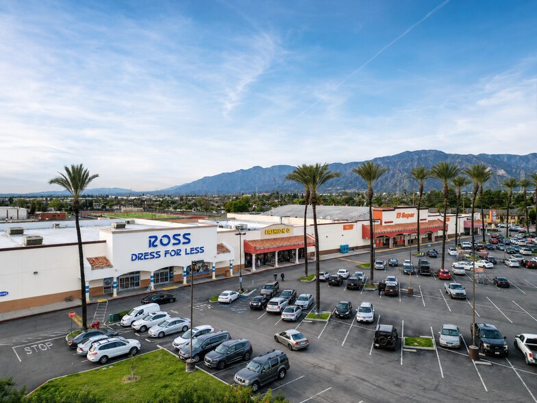 1405-1453 N Azusa Ave, Covina, CA à louer - Photo de l’immeuble – Image 2 sur 9