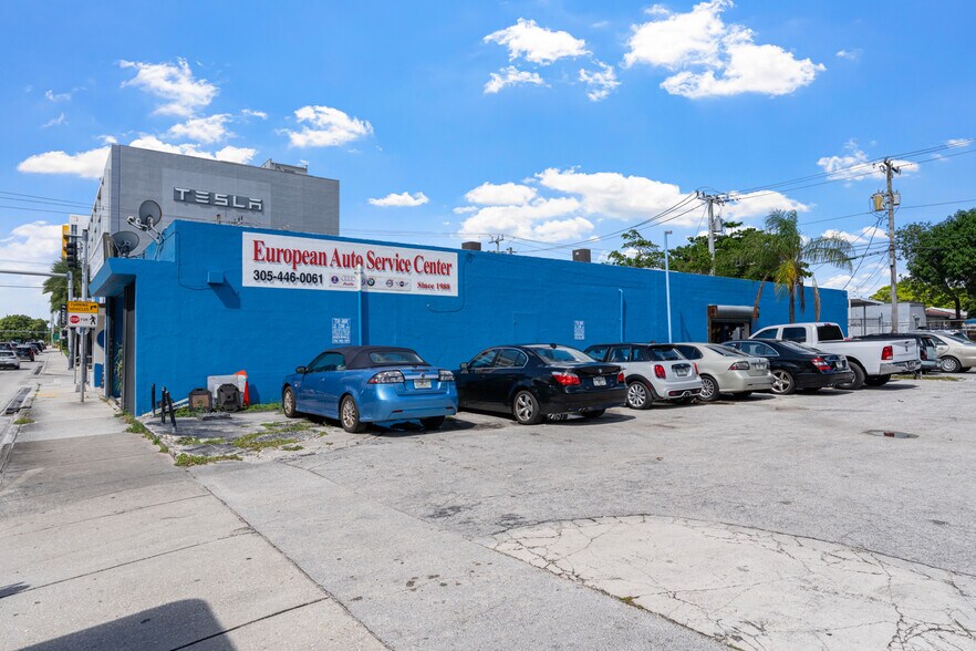 3771 Bird Rd, Miami, FL à vendre - Photo de l’immeuble – Image 2 sur 32