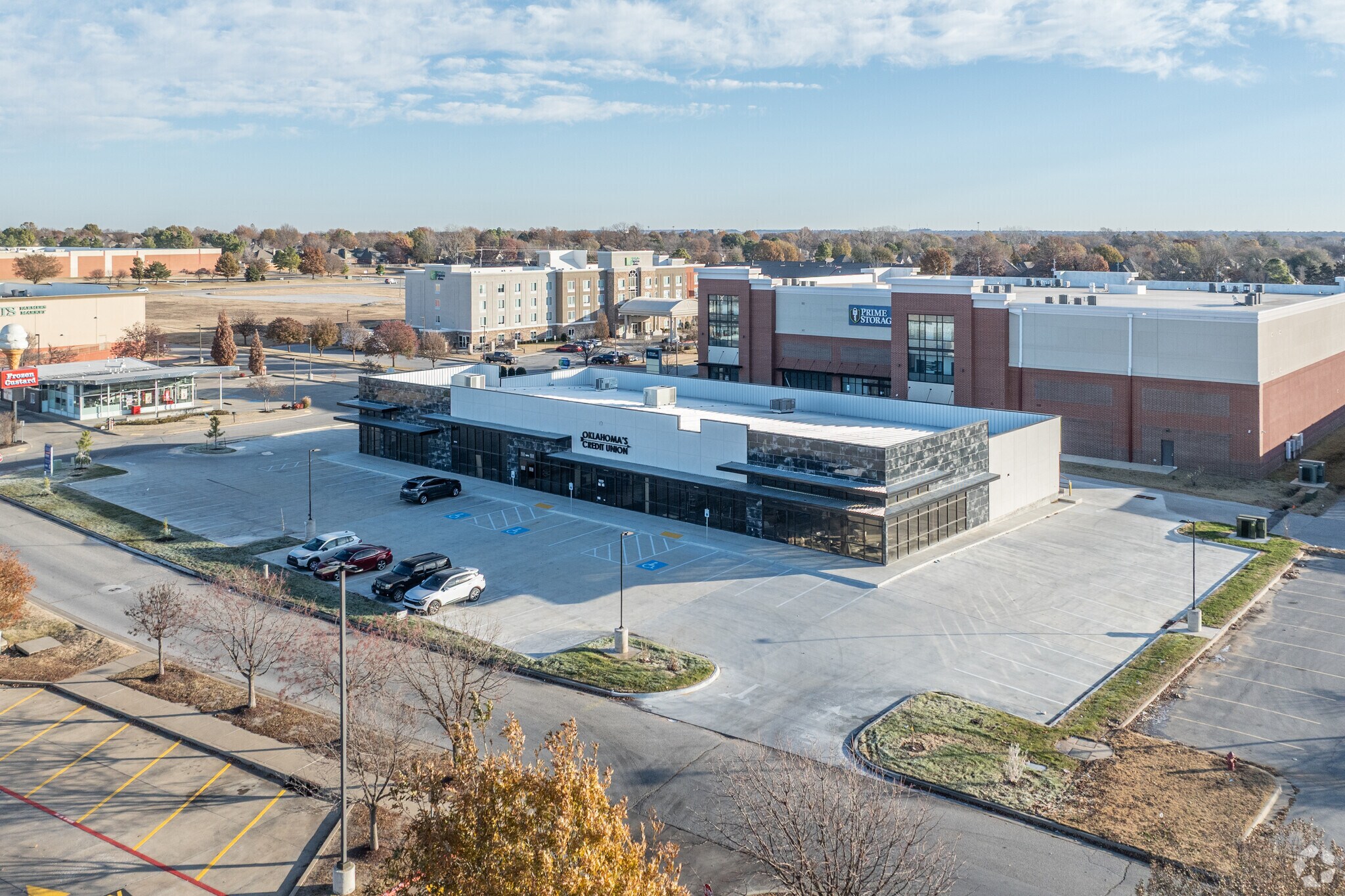 10245 S 82nd E Ave, Tulsa, OK à louer Photo principale– Image 1 sur 8