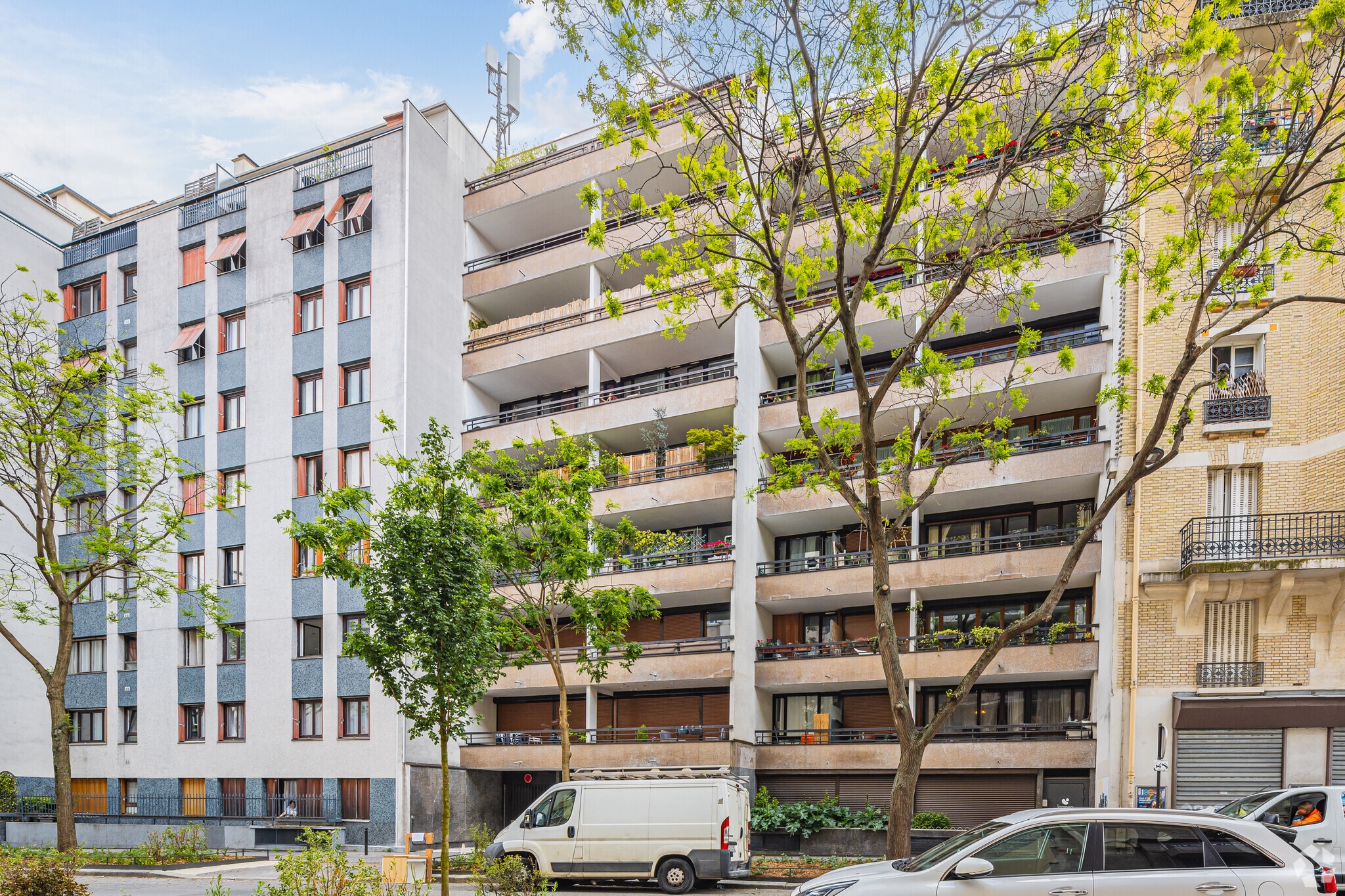 130 Rue De Clignancourt, Paris à louer Photo de l’immeuble– Image 1 sur 11