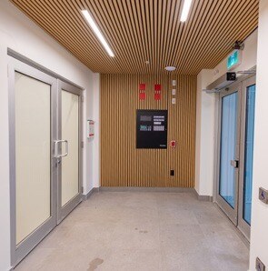 1215 Frances St, Vancouver, BC à louer - Photo intérieure – Image 3 sur 8
