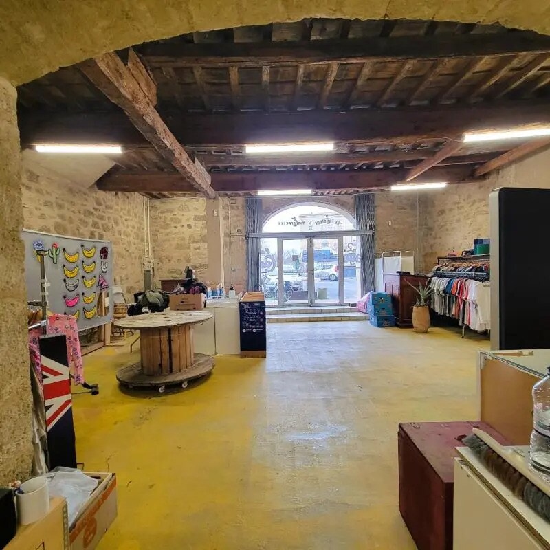 Local commercial dans Pézenas à vendre Photo intérieure– Image 1 sur 11