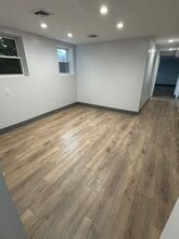 80-03 Bell Blvd, Queens Village, NY à louer Photo intérieure– Image 2 sur 5