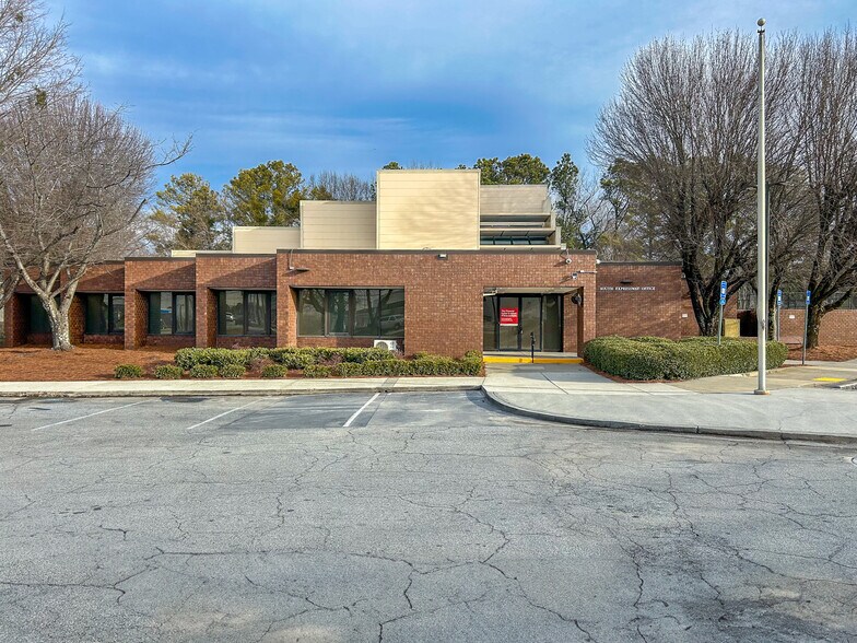 3800 Browns Mill Rd SE, Atlanta, GA à vendre - Photo principale – Image 1 sur 19