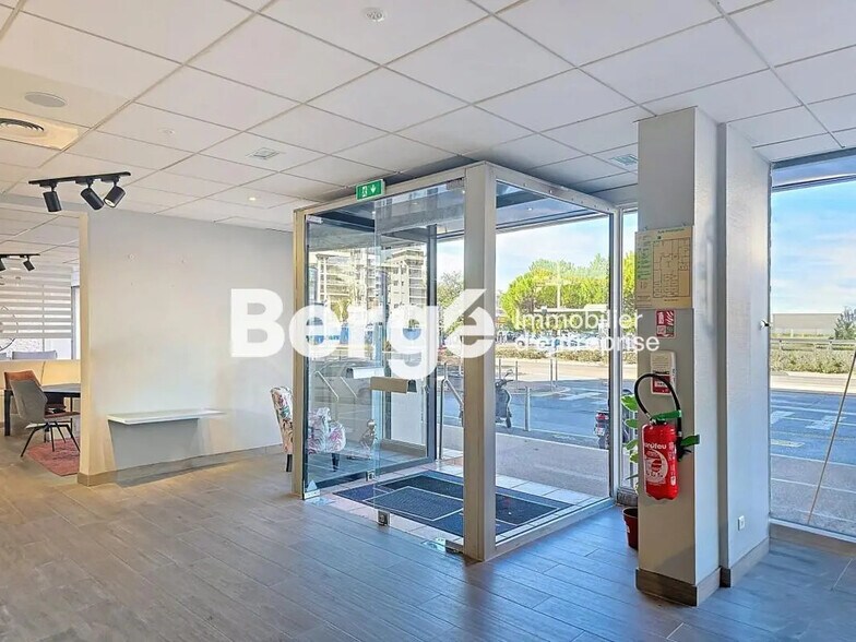Local commercial dans Cannes à louer - Photo de l’immeuble – Image 2 sur 6