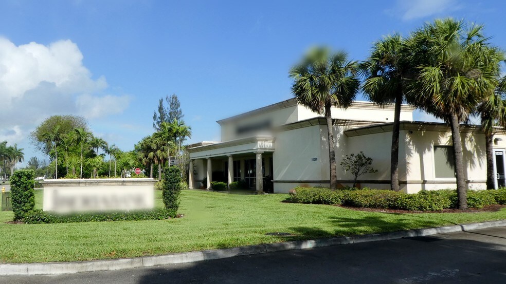 10209 NW 116th Way, Medley, FL à vendre - Autre – Image 2 sur 8
